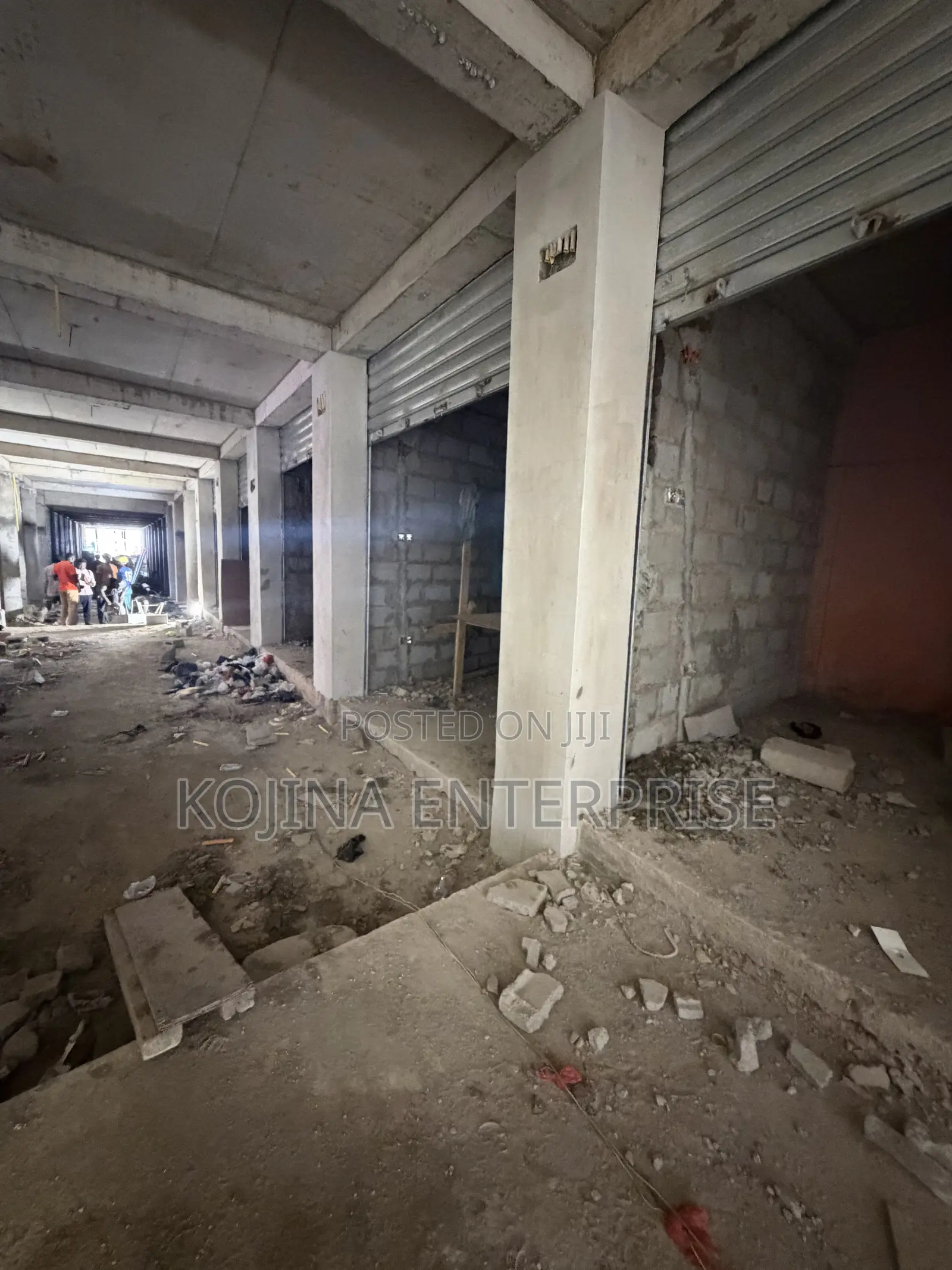 Prime Commercial Shop for Rent – Adum in Kumasi Metropolitan