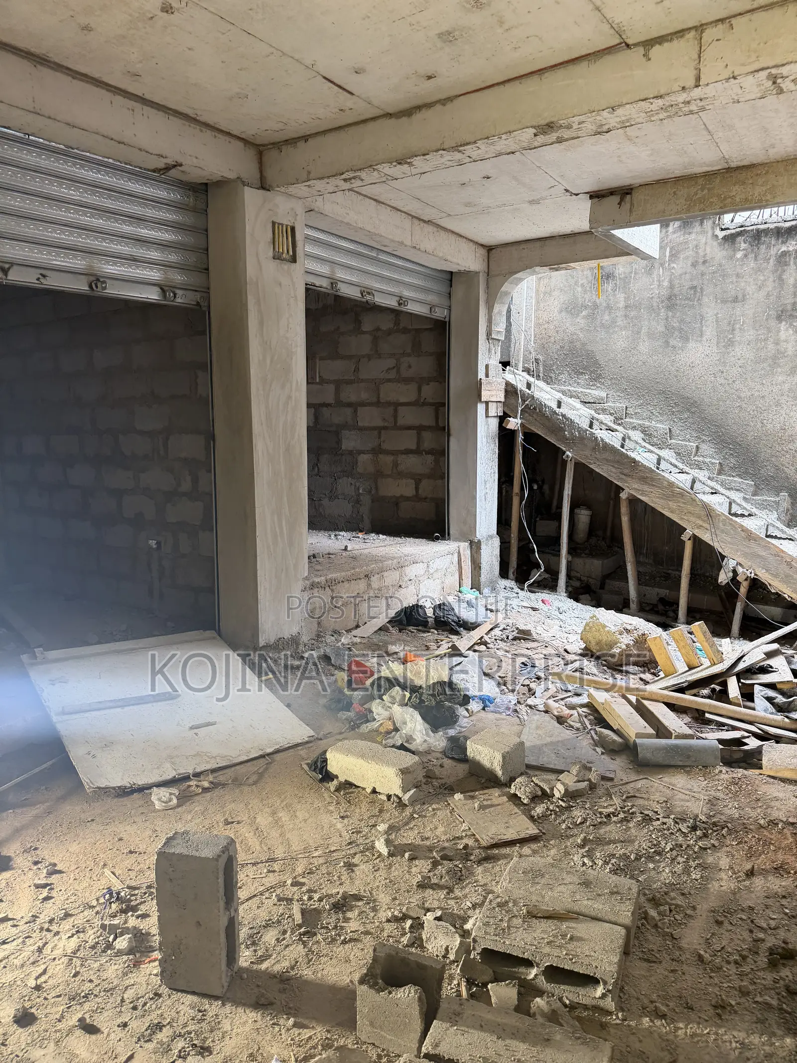 Prime Commercial Shop for Rent – Adum in Kumasi Metropolitan