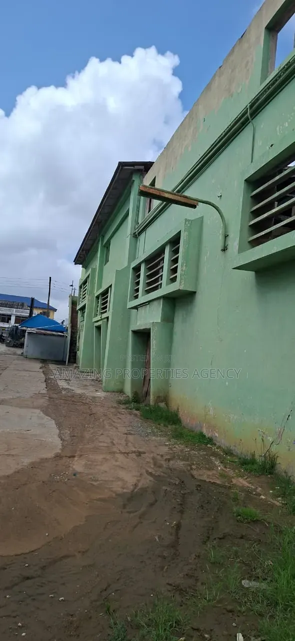 31⁄2 Plots of Roadside Land for Sale. Location; Circle, Formal Orion in Odo Rice Area