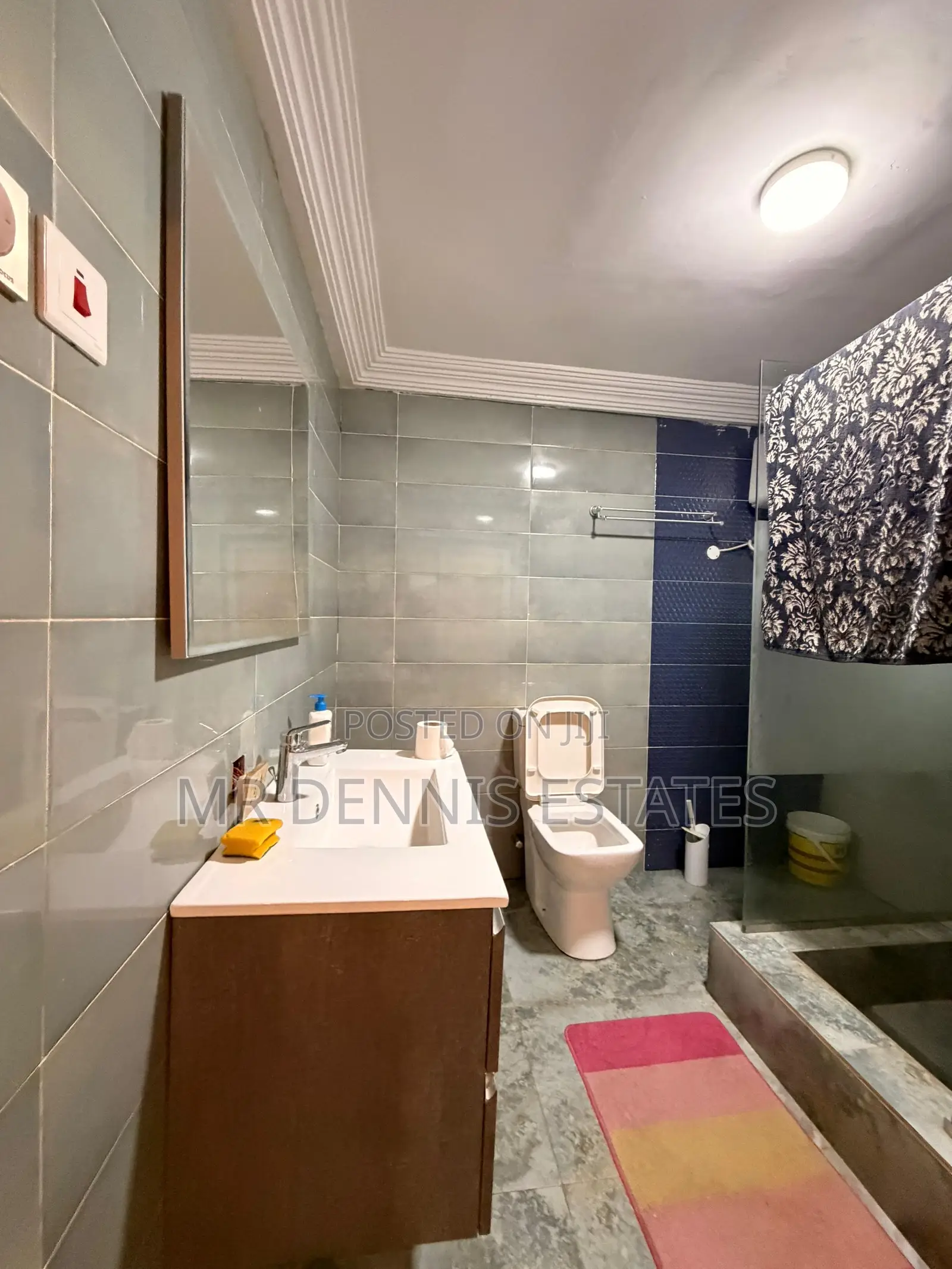 5bdrm House in Weija , Old Barrier for rent in Weija