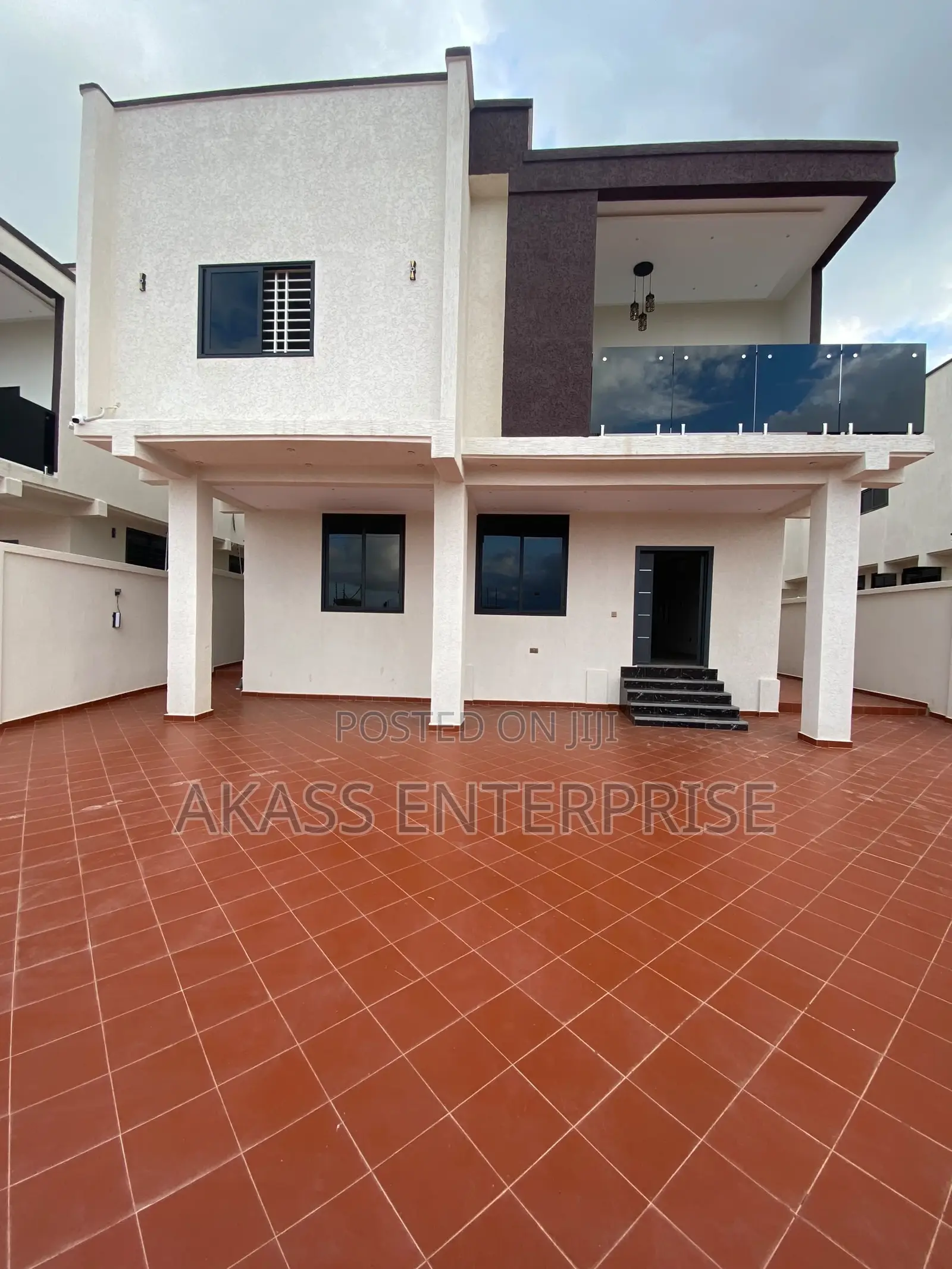 Furnished 4bdrm Mansion in Atiwma Kwanwoma for sale in Atwima Kwanwoma