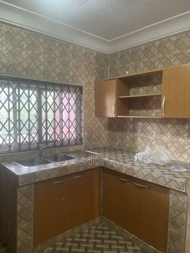 3bdrm Apartment in Westhills Mall for rent in West Hills Mall Area