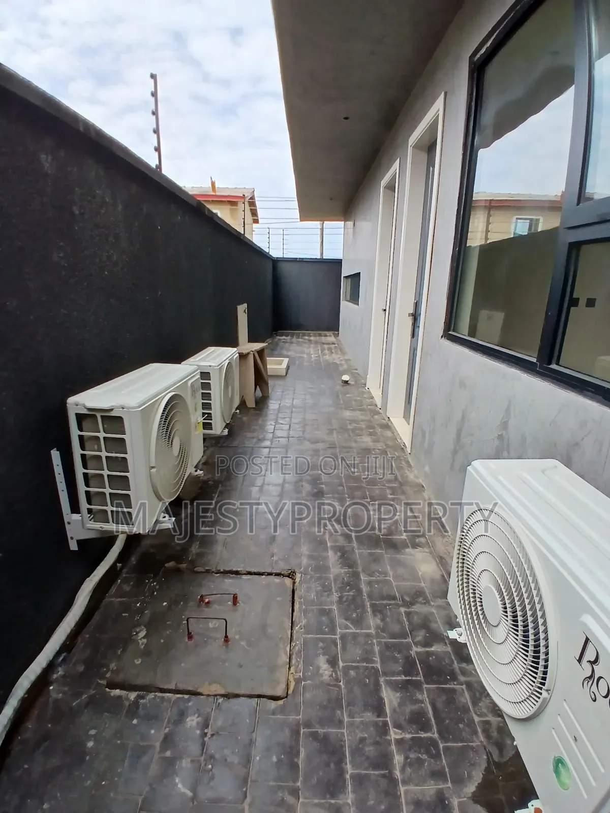 4bdrm House in Tseaddo, Airport Residential Area for sale in Airport Residential Area