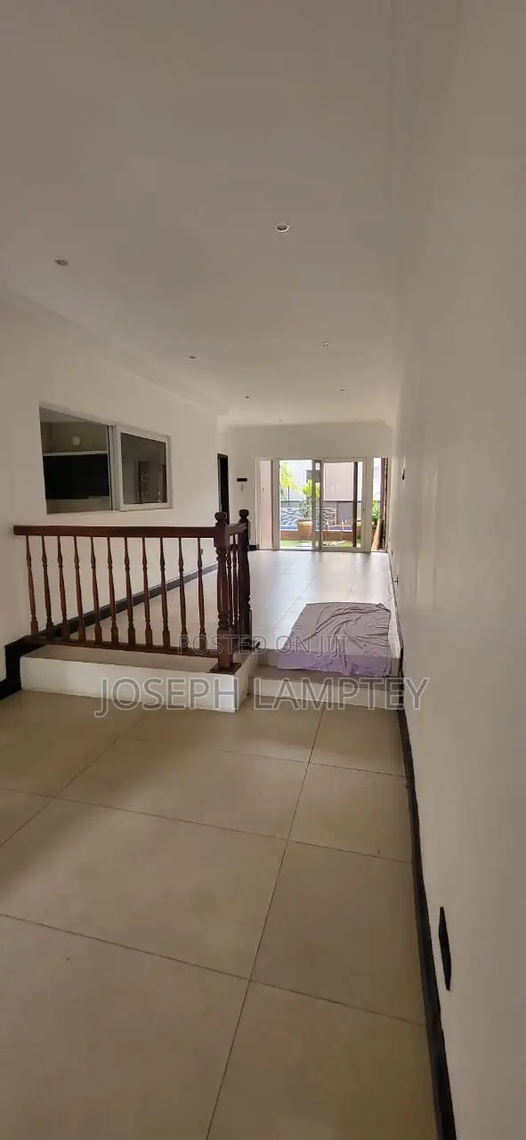 3bdrm House in Joseph Lamptey, Airport Residential Area for rent in Airport Residential Area