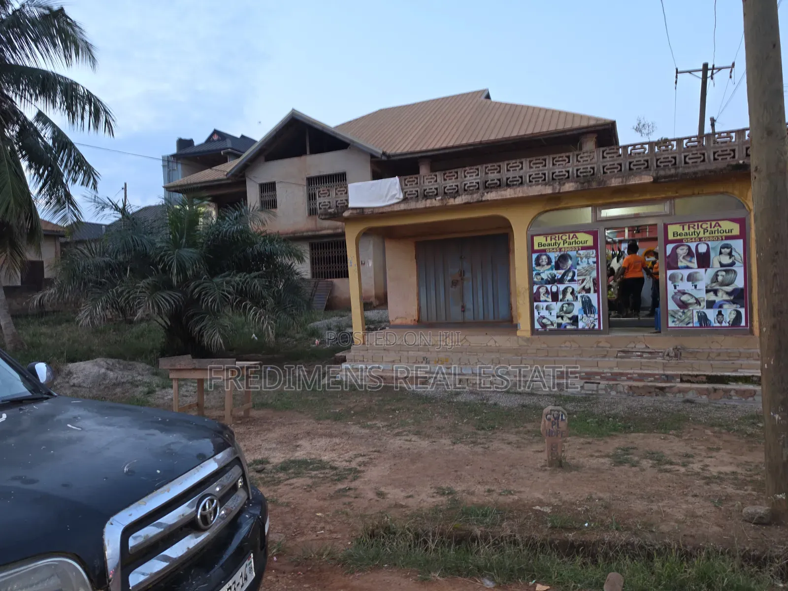 8bdrm House in Fredimens Real, Kumasi Metropolitan for sale in Kumasi Metropolitan