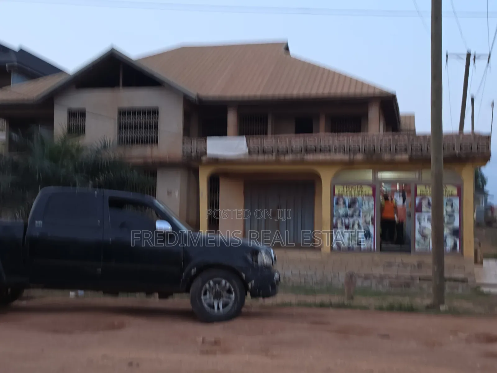 8bdrm House in Fredimens Real, Kumasi Metropolitan for sale in Kumasi Metropolitan