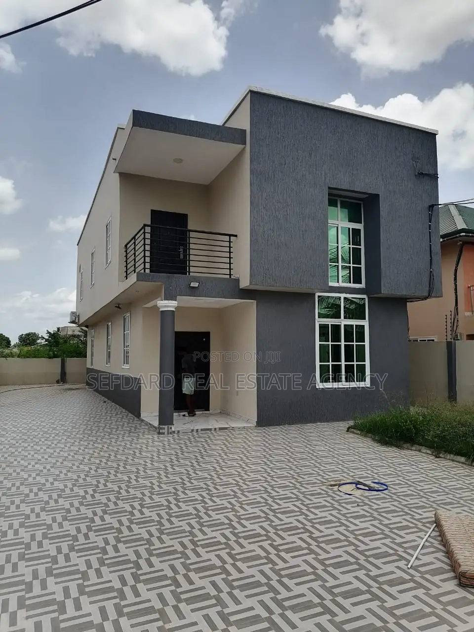 4bdrm Duplex in Sefdard Properties, Pokuase for rent in Pokuase