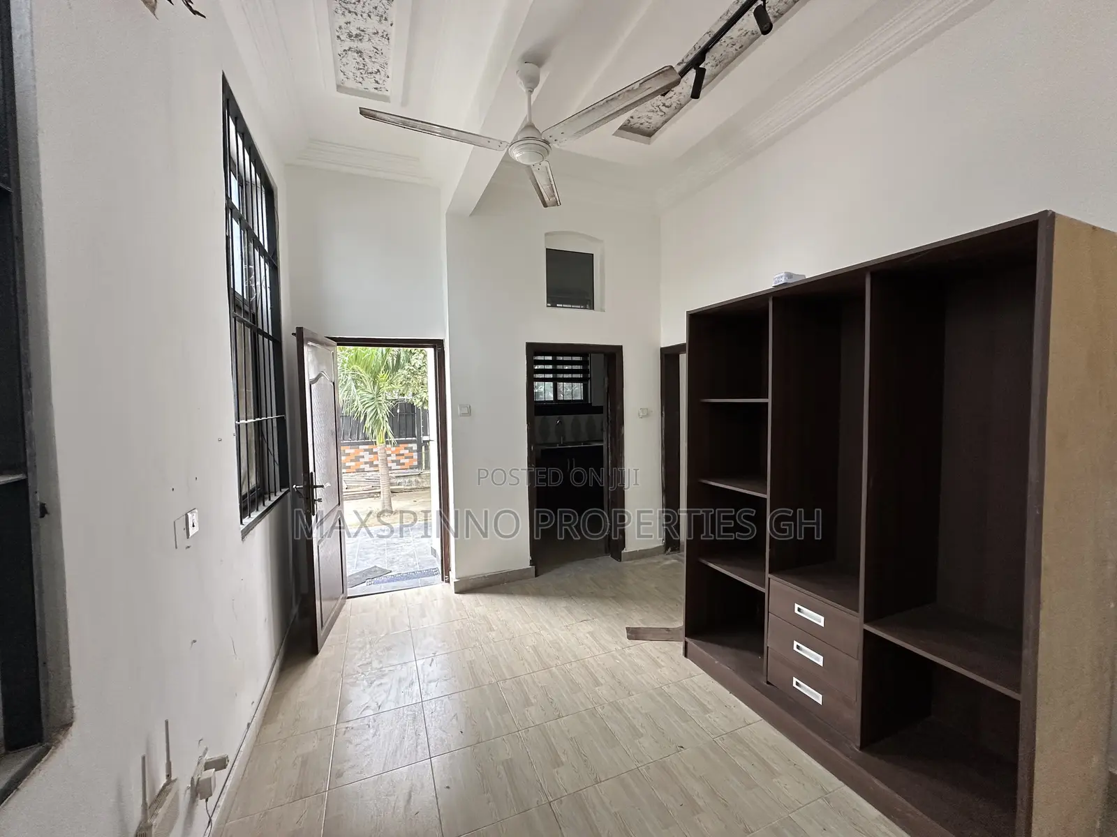 2bdrm Apartment in Maxspinno Properties, Little Roses Area for rent in Little Roses Area