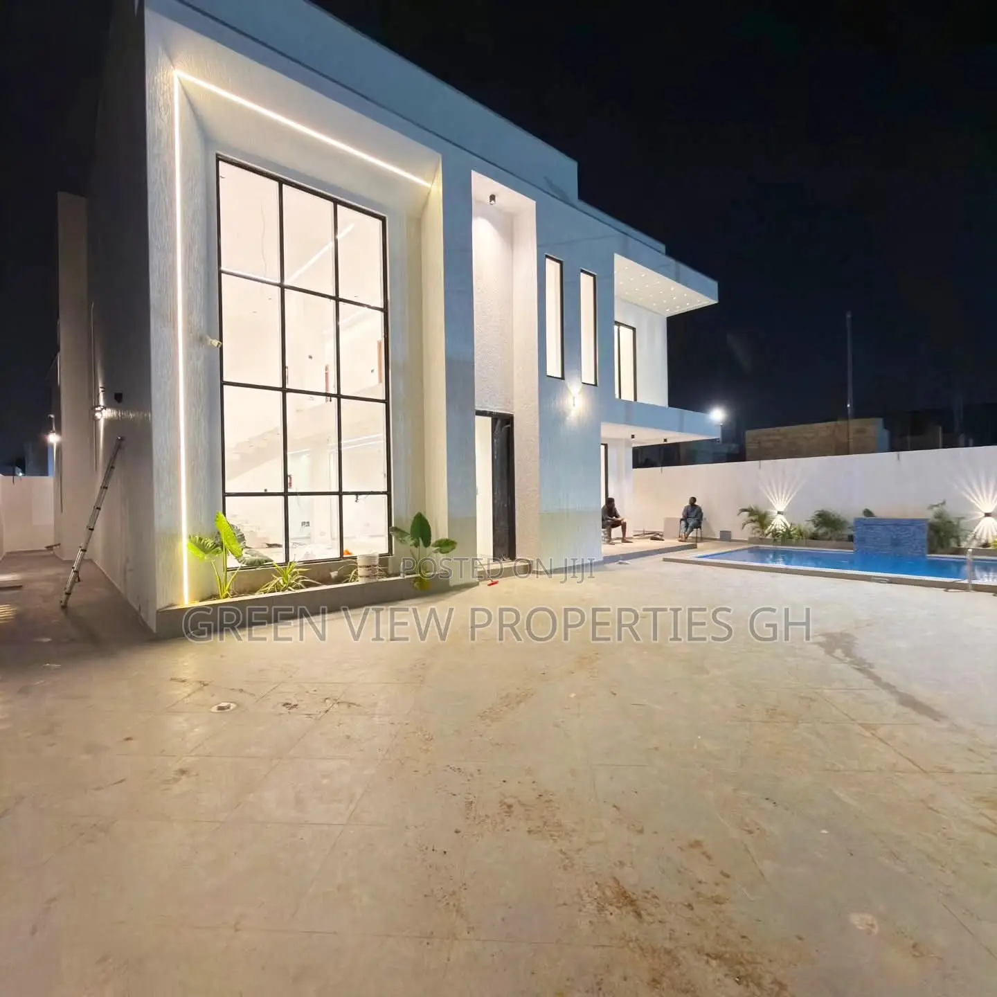 4bdrm Duplex in East Legon for sale in East Legon
