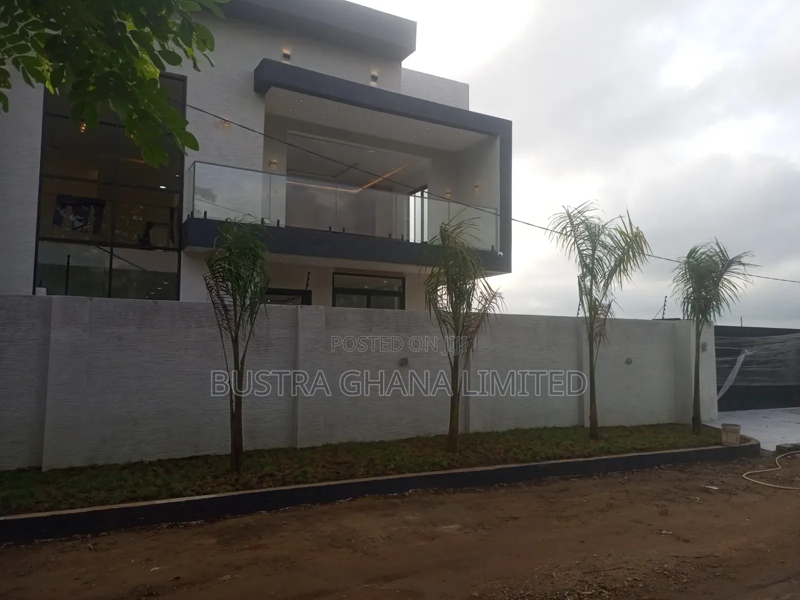 4bdrm Mansion in Pokuase Acp for sale in Pokuase