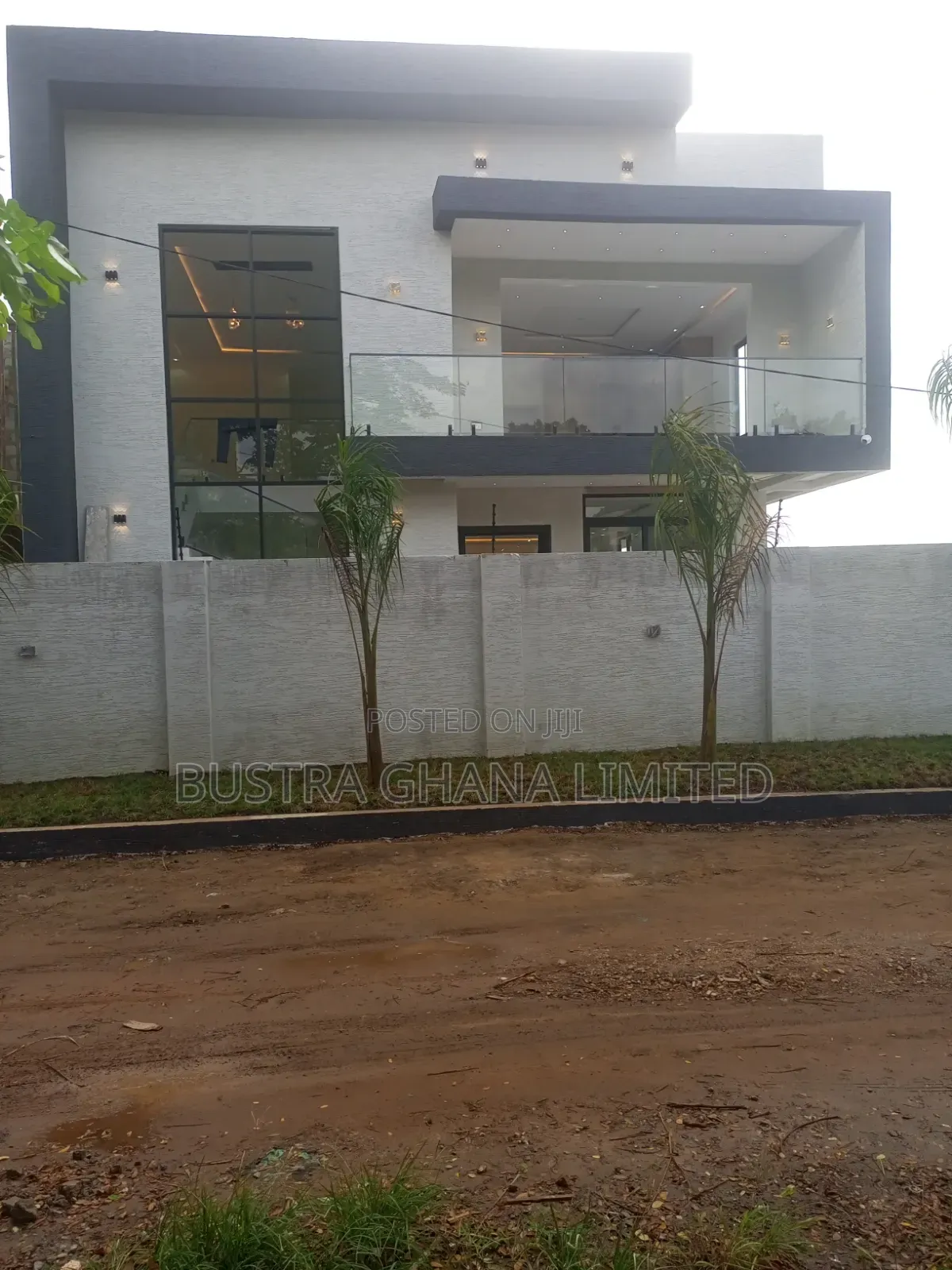 4bdrm Mansion in Pokuase Acp for sale in Pokuase