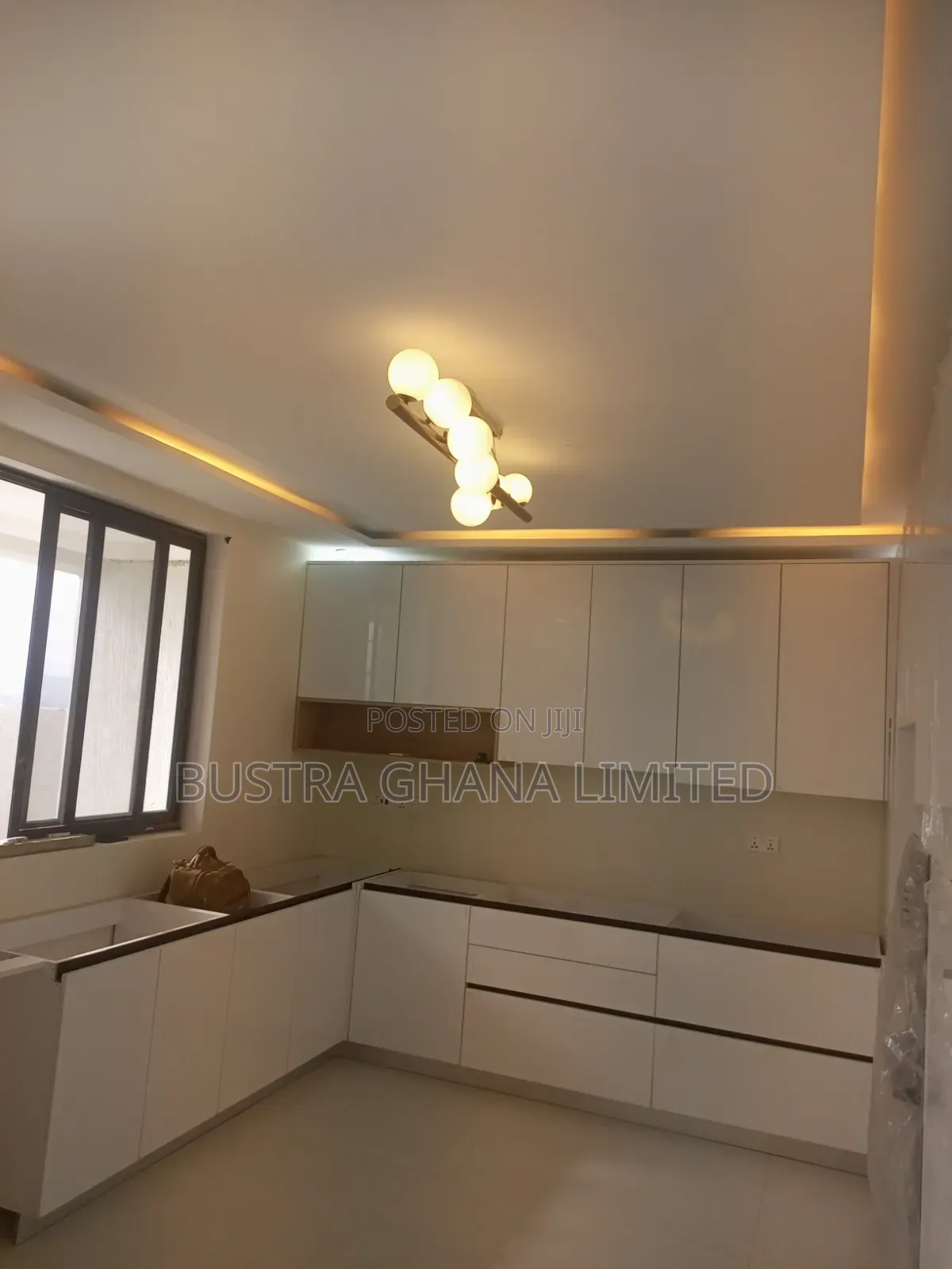 4bdrm Mansion in Pokuase Acp for sale in Pokuase
