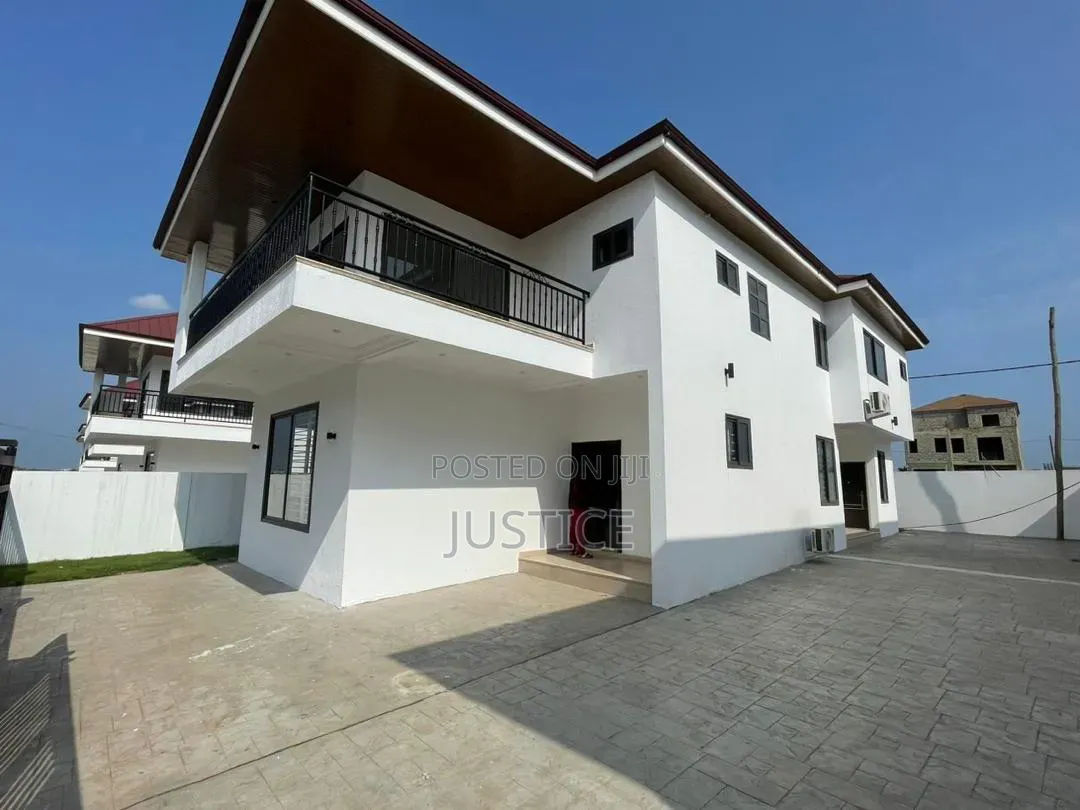 3bdrm Duplex in Adenta Aviation, SDA Area for rent in SDA Area