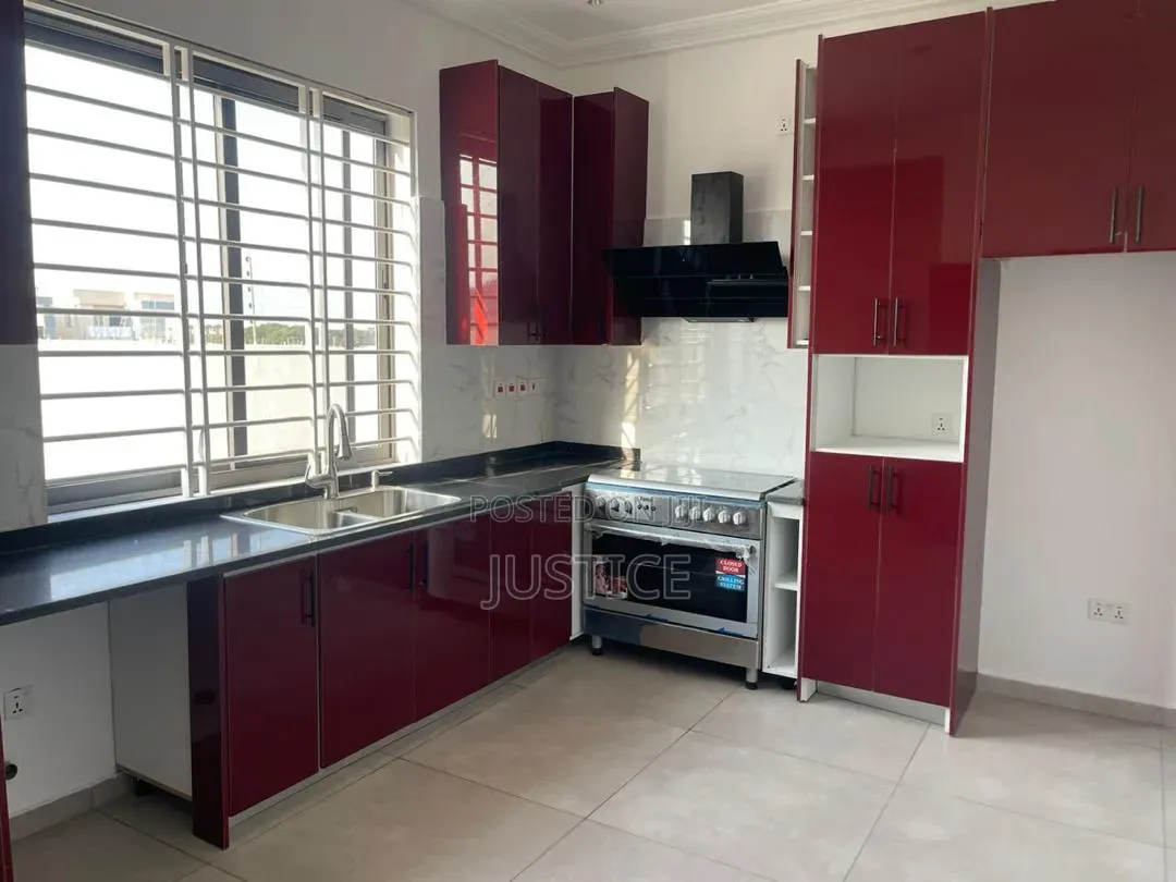 3bdrm Duplex in Adenta Aviation, SDA Area for rent in SDA Area