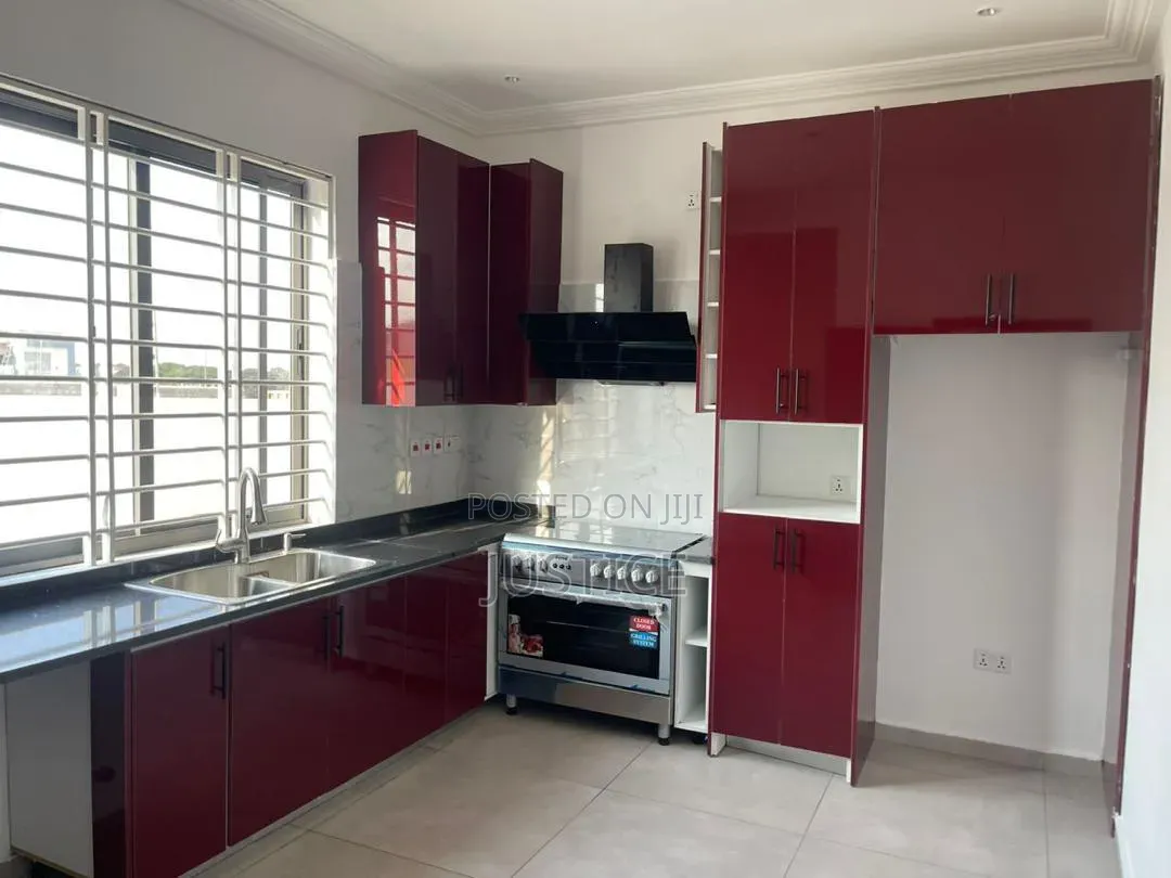 3bdrm Duplex in Adenta Aviation, SDA Area for rent in SDA Area