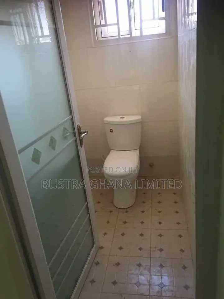 2bdrm House in Tema Community 25 for rent in Community 25
