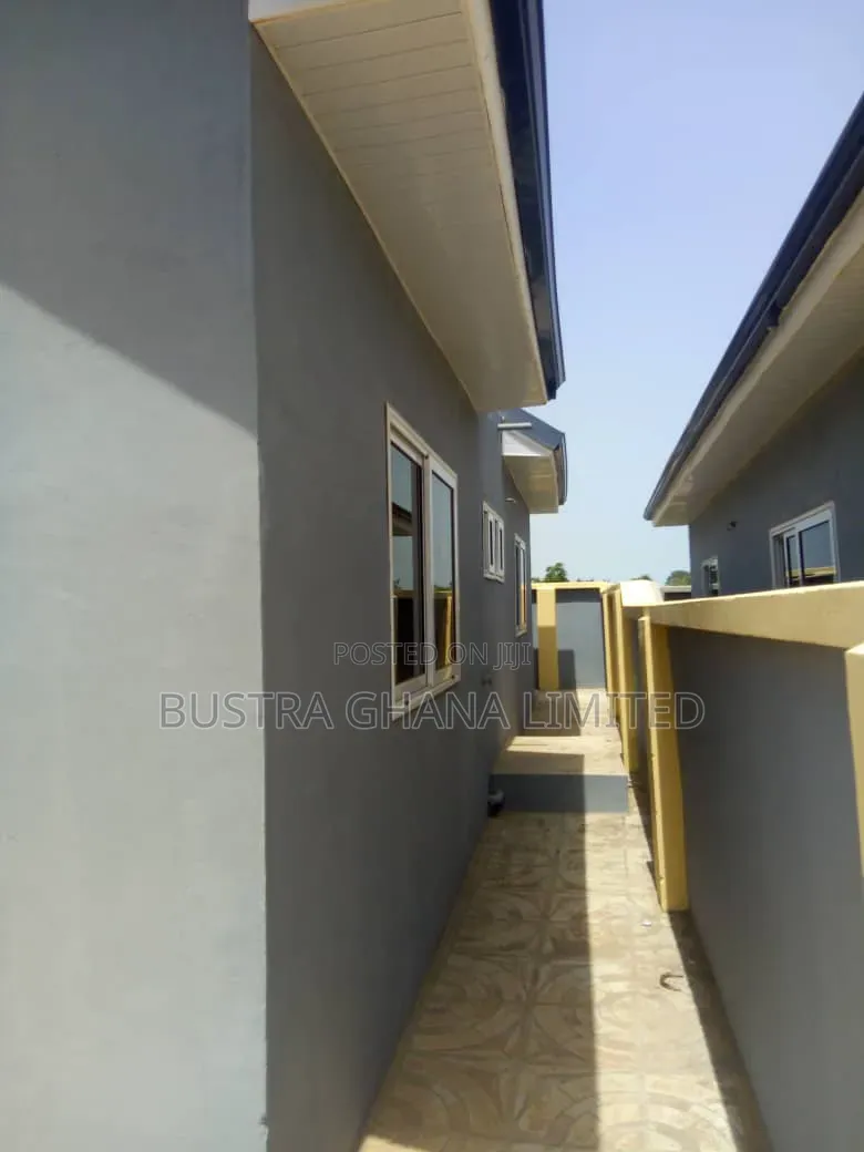 2bdrm House in Tema Community 25 for rent in Community 25