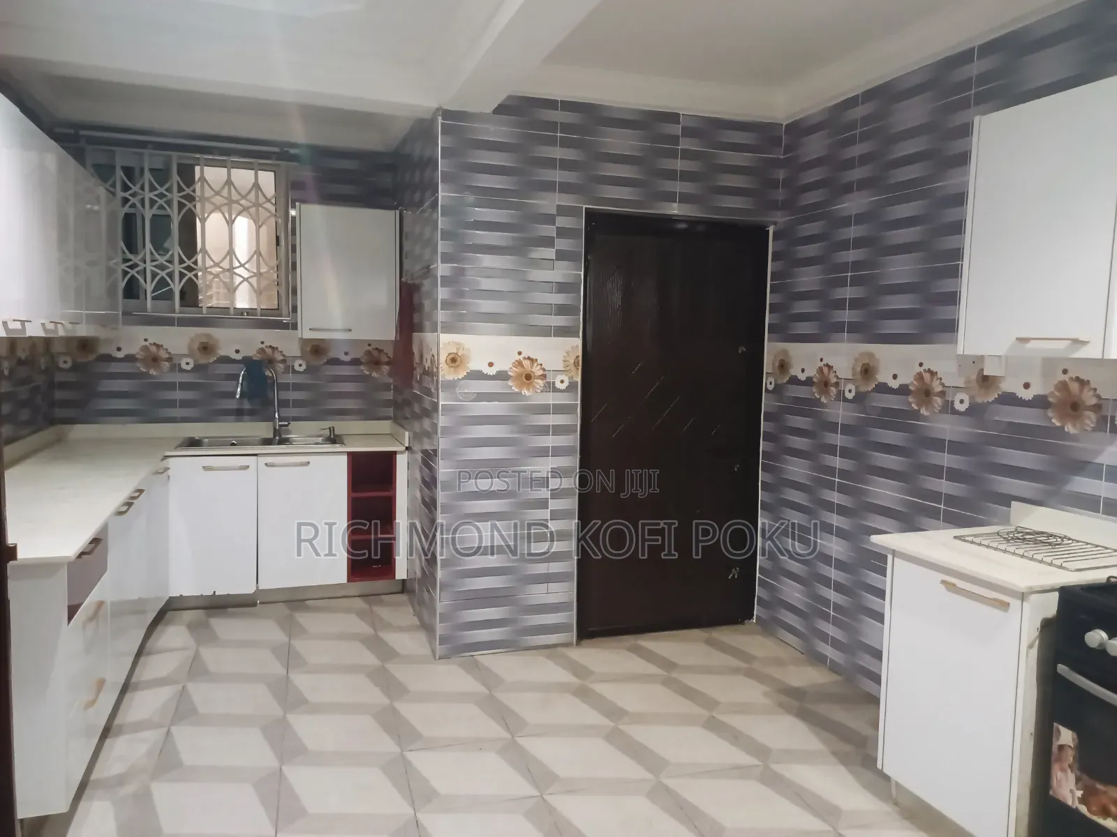 2bdrm Apartment in Kofis Realty, Baatsona Total for rent in Baatsona Total