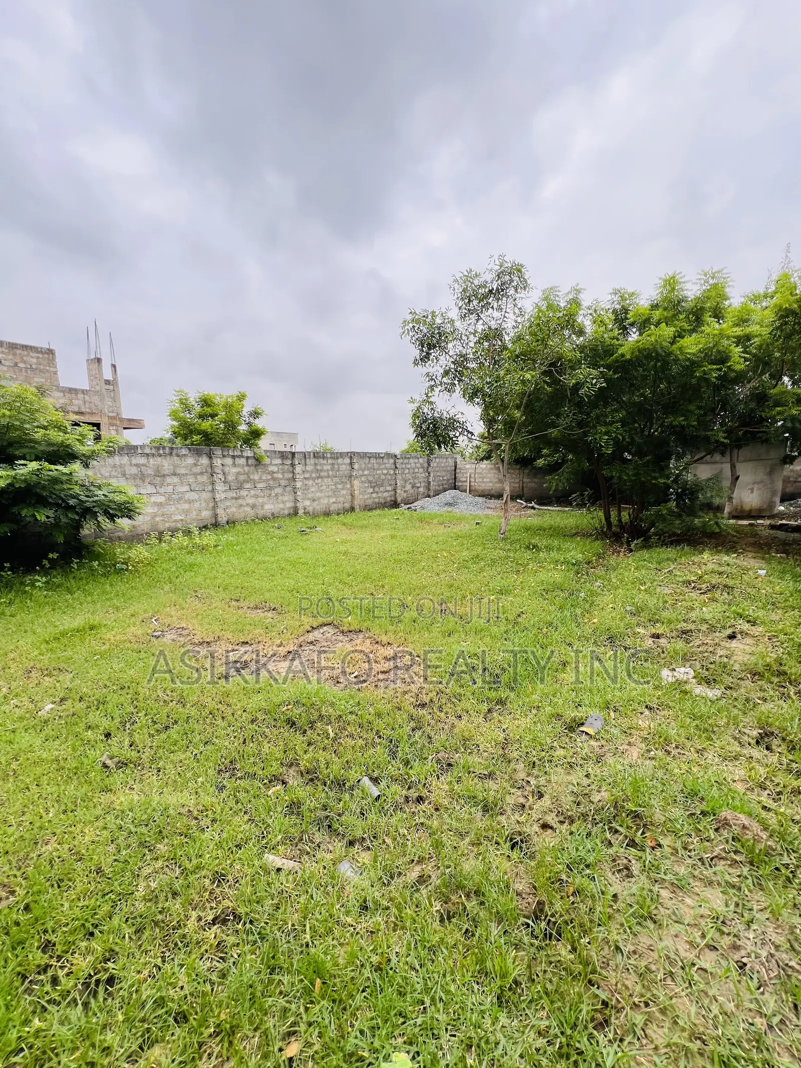 Half Plot of Land Selling in Klagon, Tema West Prime in Tema Metropolitan