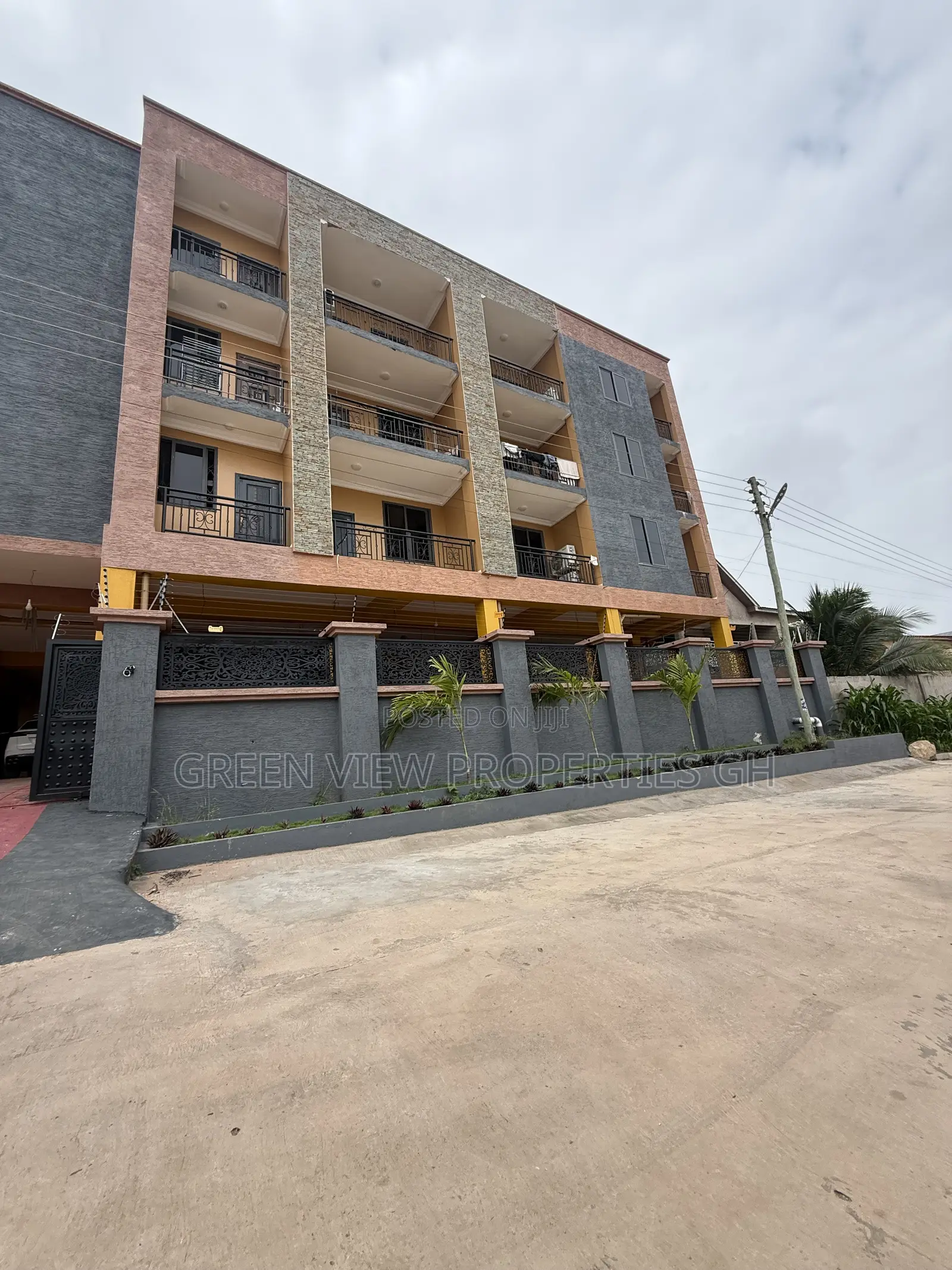 2bdrm Apartment in West Hills Mall Area for rent in West Hills Mall Area