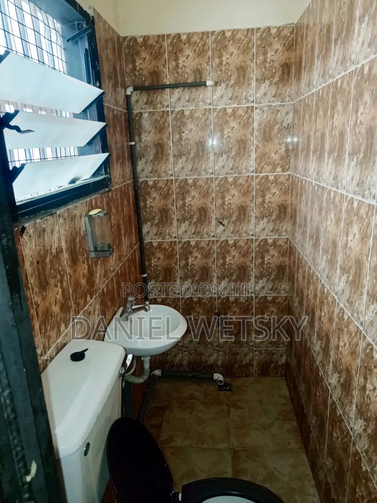 Office Space for Rent in Happy FM Area