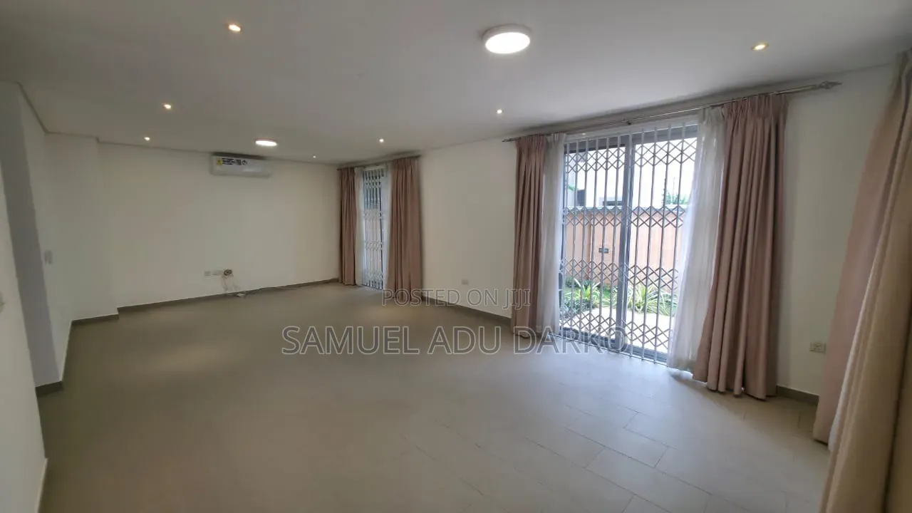 Furnished 5bdrm Duplex in Righteous Hands, US Embassy Area for rent in US Embassy Area
