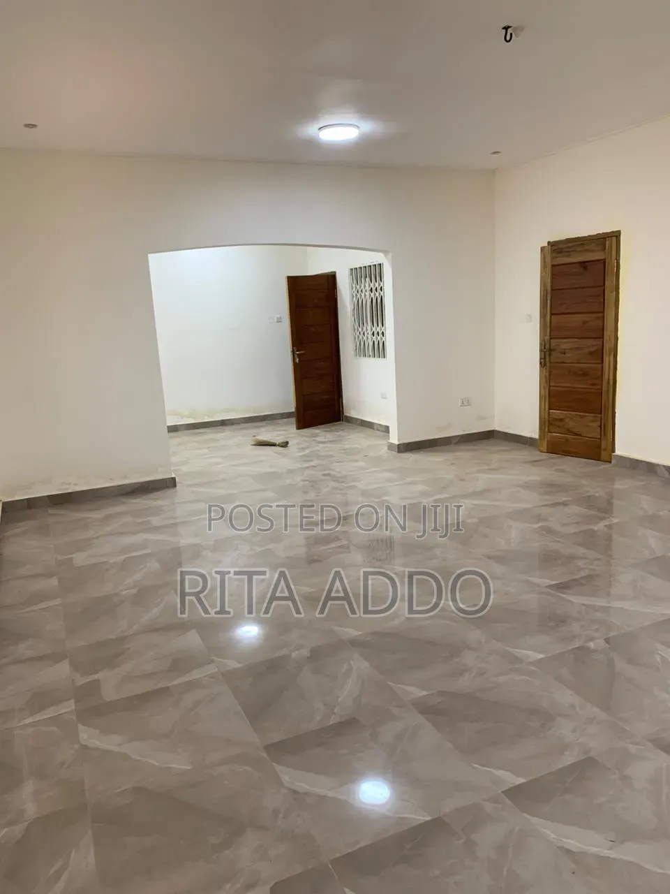 3bdrm Apartment in Lakeside for rent in Lake Side Estate
