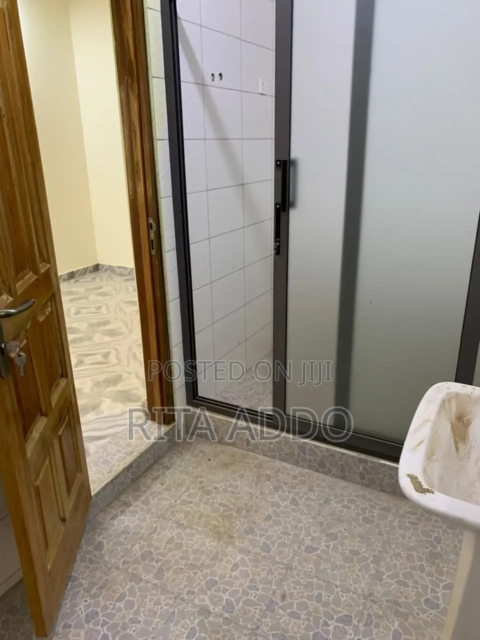 3bdrm Apartment in Lakeside for rent in Lake Side Estate