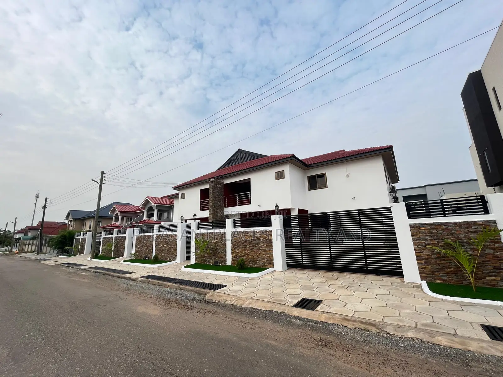 4bdrm House in Pleasantplaces And, East Legon for rent in East Legon