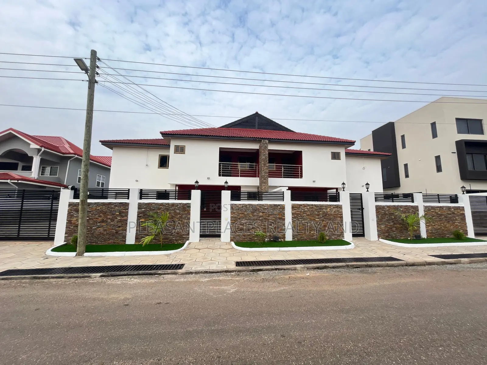 4bdrm House in Pleasantplaces And, East Legon for rent in East Legon