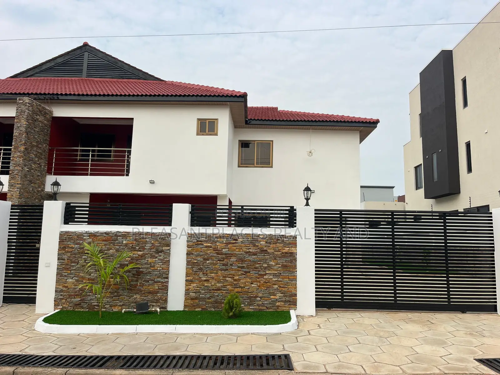 4bdrm House in Pleasantplaces And, East Legon for rent in East Legon