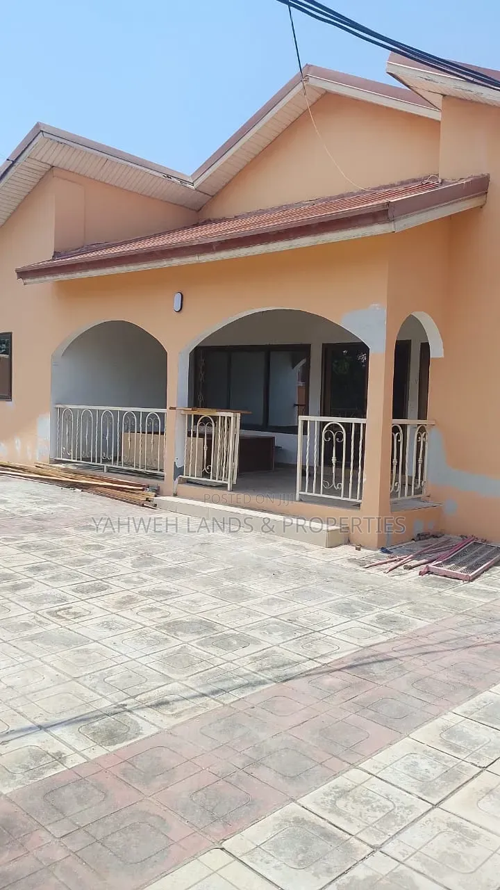 4bdrm House in East Airport for rent in Airport Residential Area