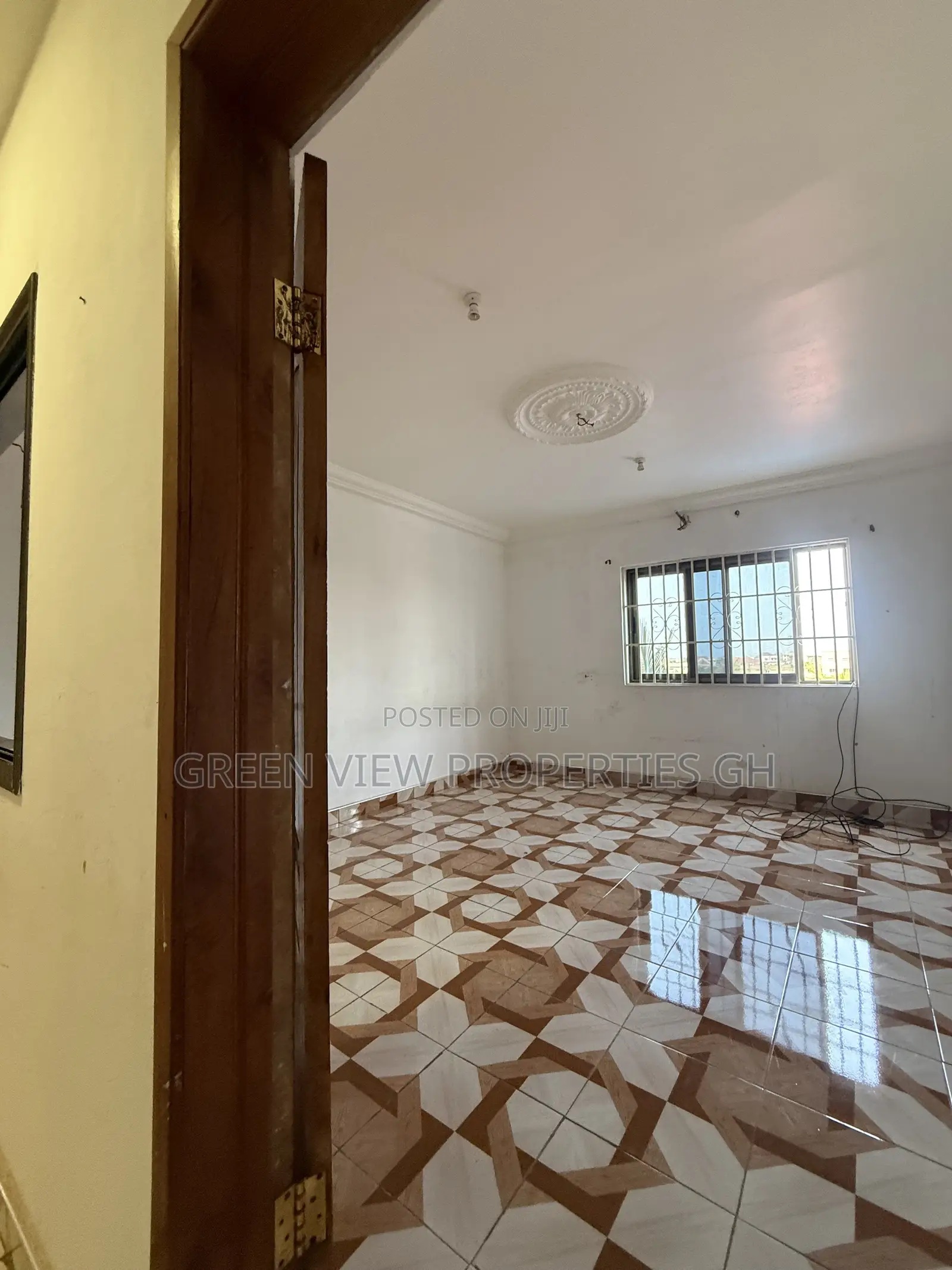 2bdrm Apartment in West Hills Mall Area for rent in West Hills Mall Area