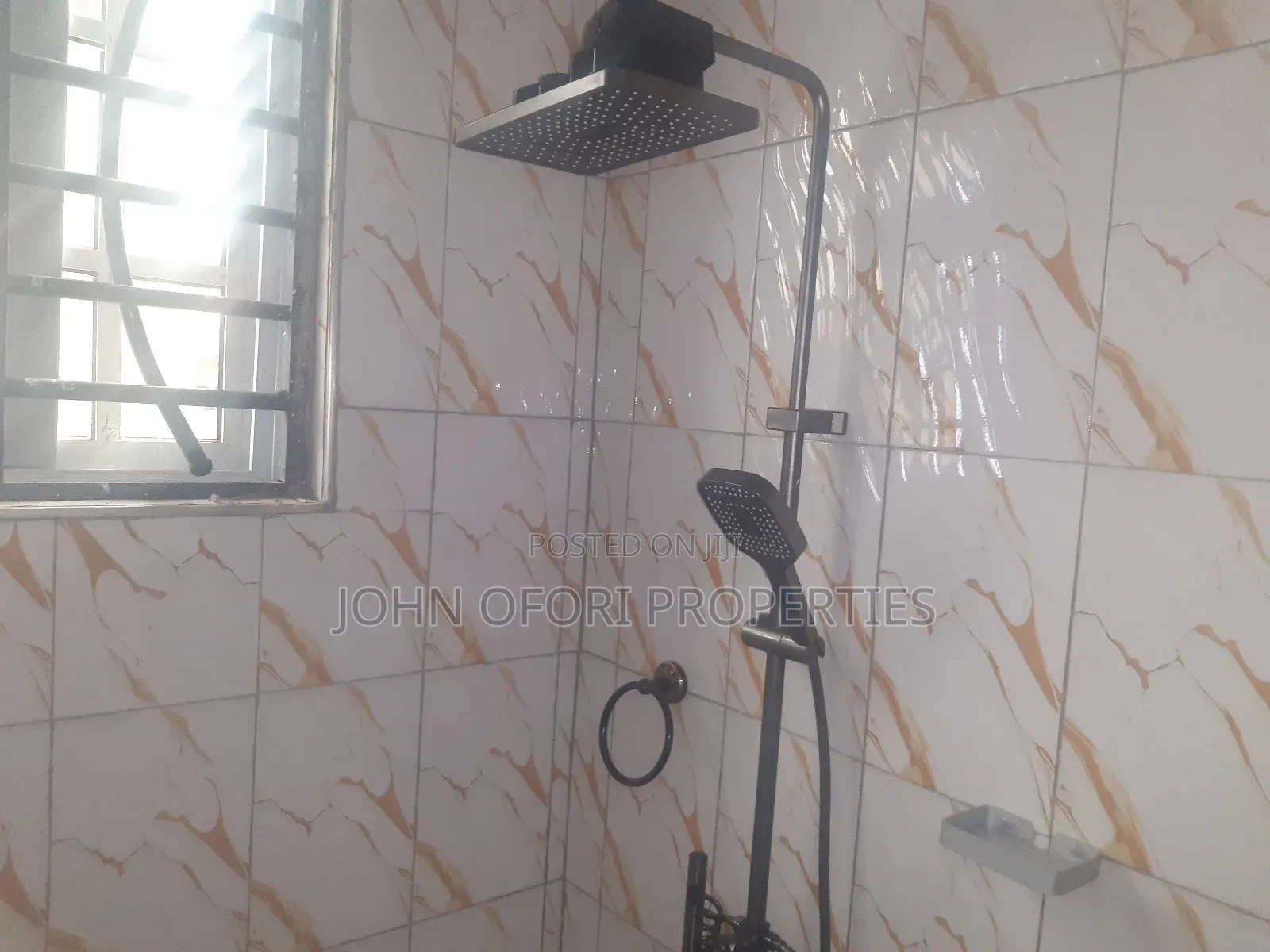 2bdrm Apartment in Kentinkrono Nsenie, Kumasi Metropolitan for rent in Kumasi Metropolitan