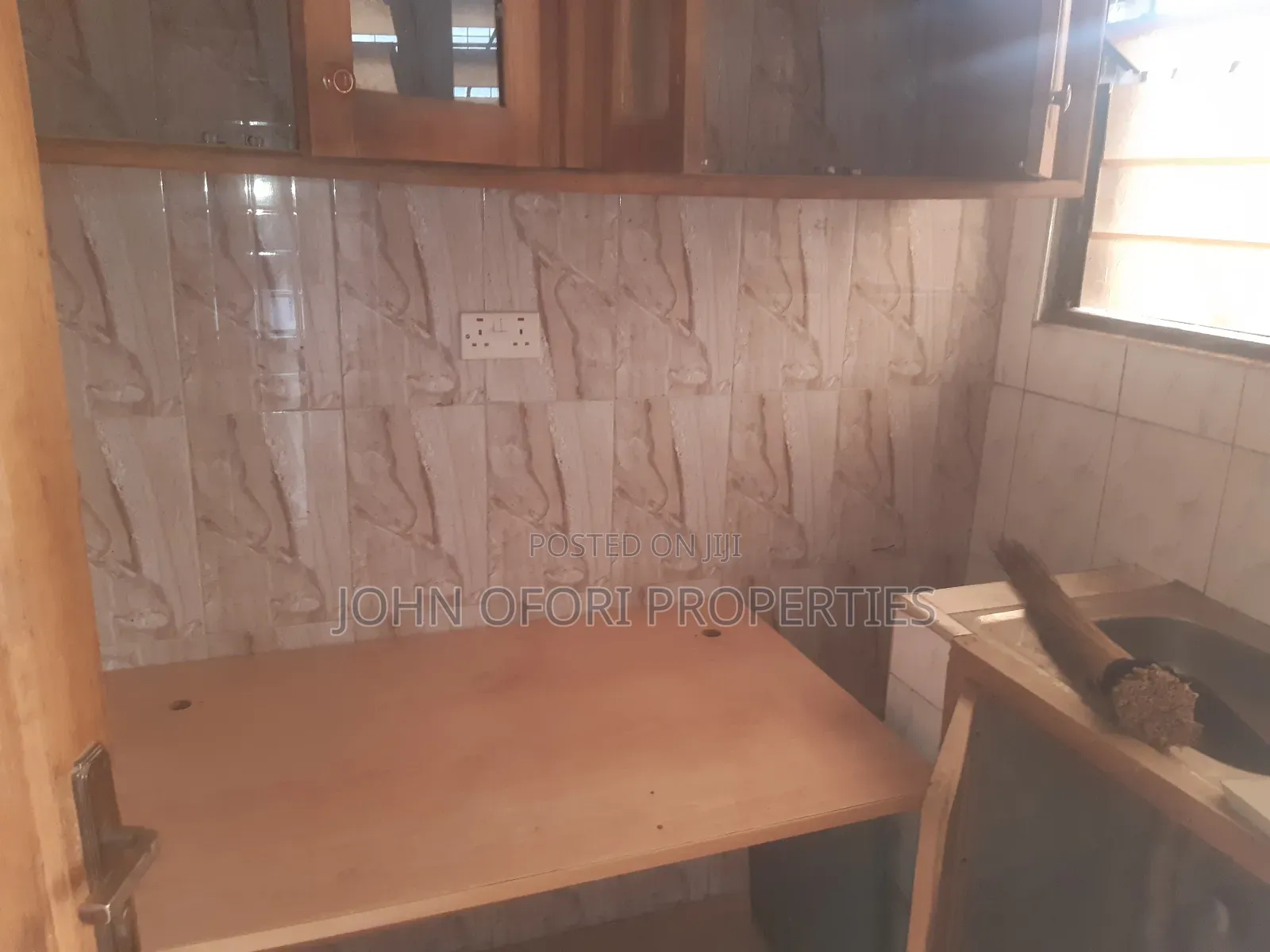 2bdrm Apartment in Kentinkrono Nsenie, Kumasi Metropolitan for rent in Kumasi Metropolitan
