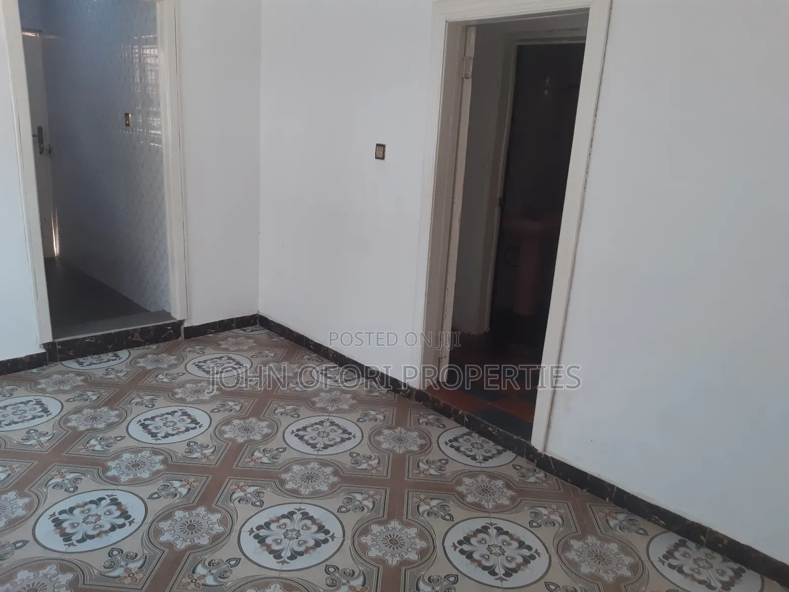 2bdrm Apartment in Kentinkrono Nsenie, Kumasi Metropolitan for rent in Kumasi Metropolitan