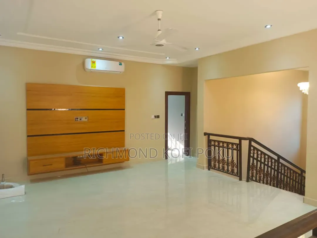 5bdrm House in Kofis Realty, Coca Cola for rent in Coca Cola