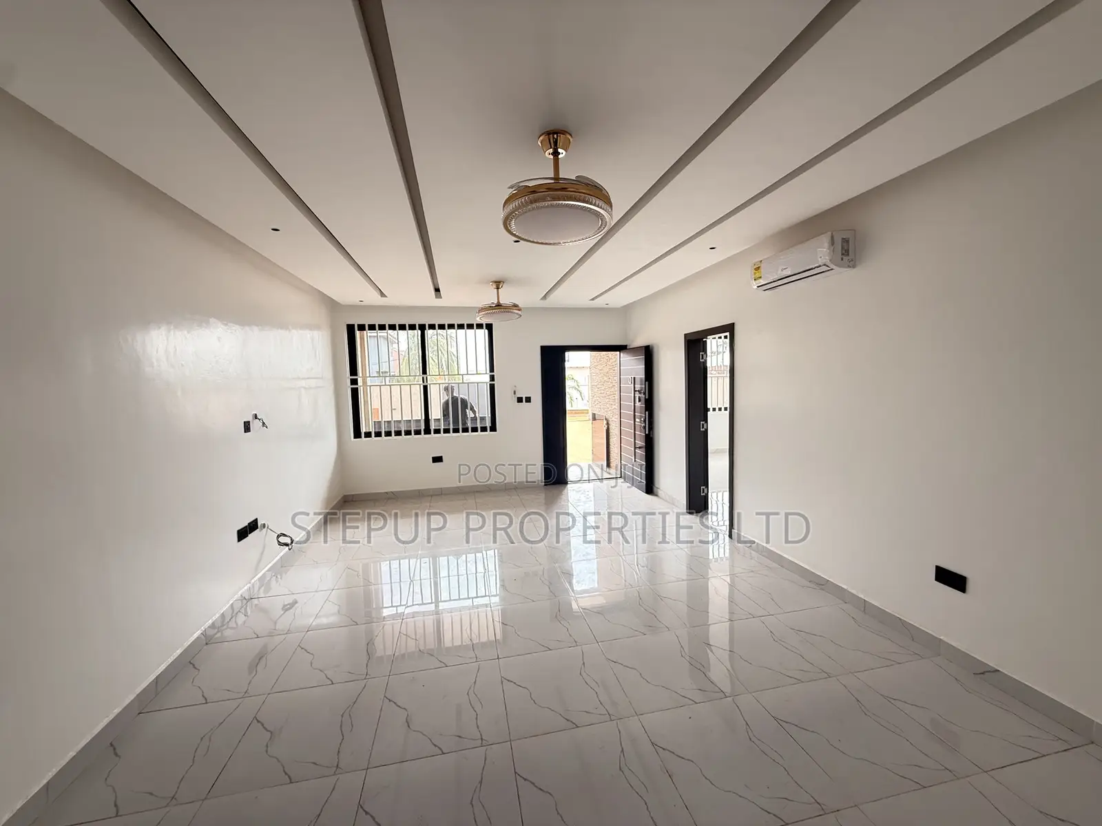 2bdrm Apartment in Adenta, Amrahia for rent in Amrahia