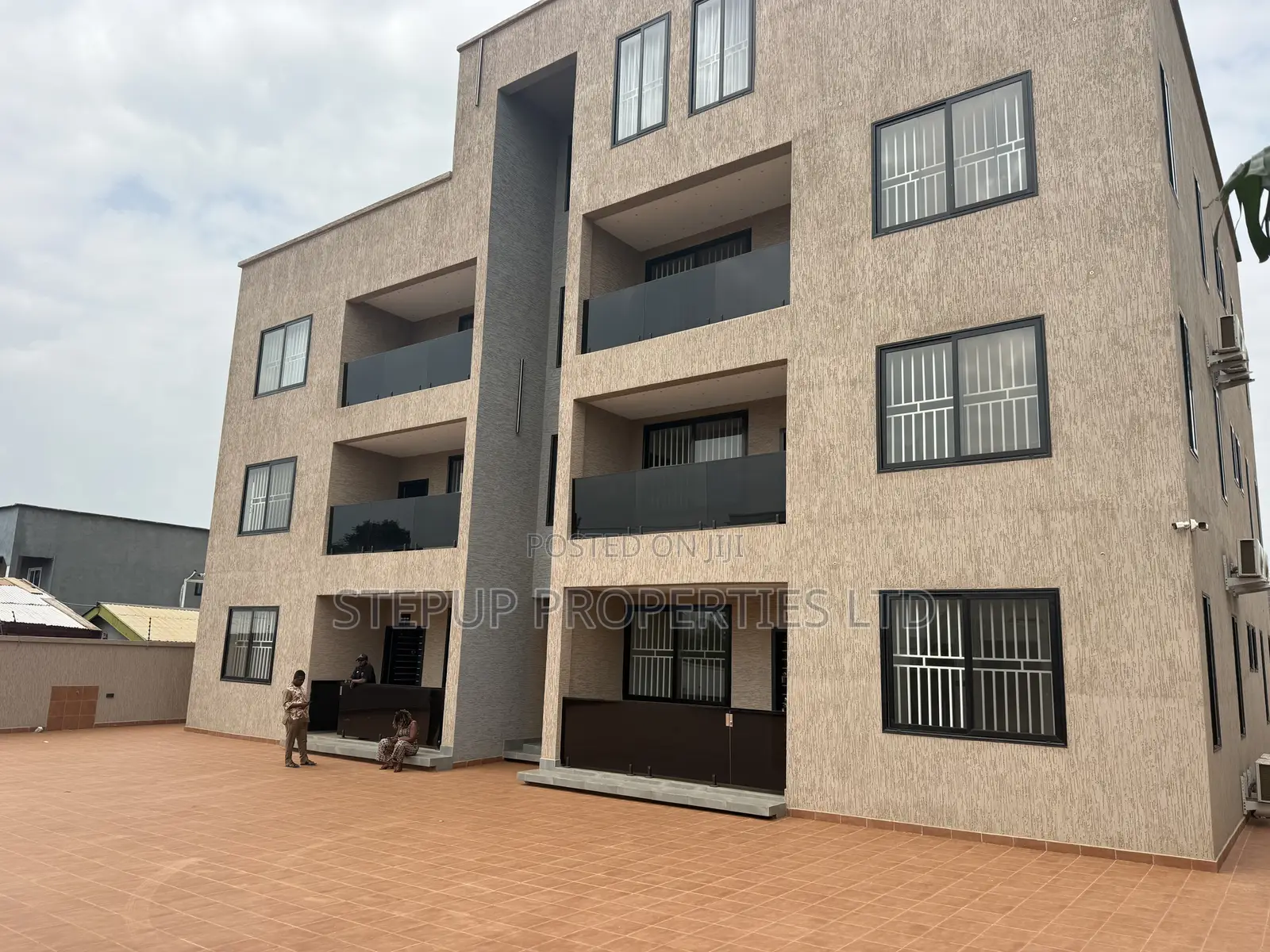 2bdrm Apartment in Adenta, Amrahia for rent in Amrahia