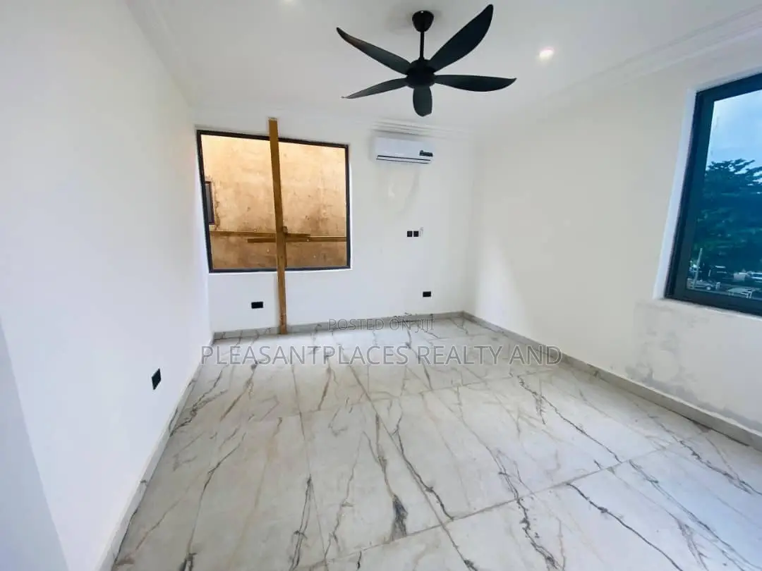 2bdrm Apartment in Pleasantplaces And, Abelemkpe for rent in Abelemkpe
