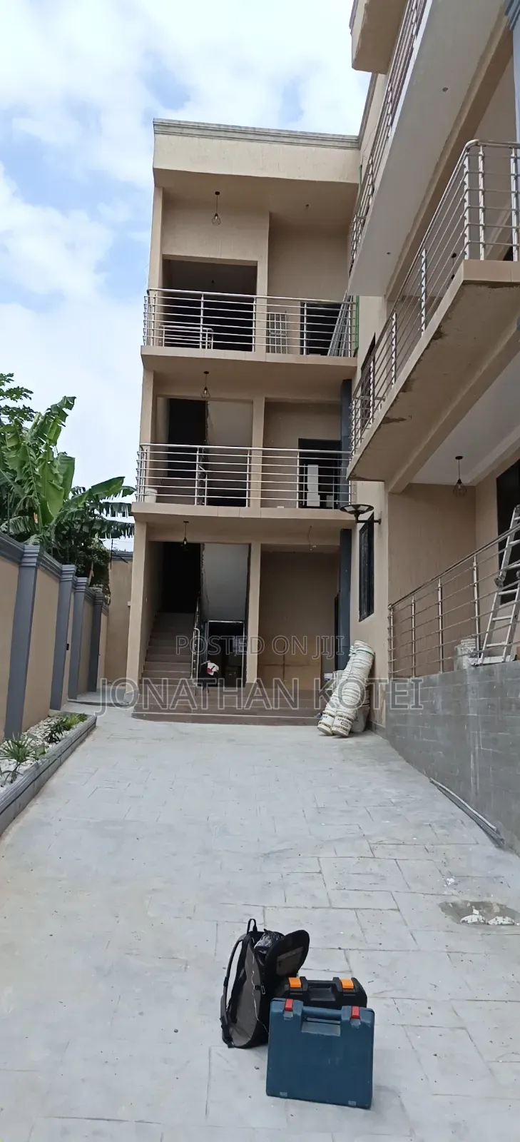 2bdrm Apartment in Kwabenya Abuom for rent in Kwabenya