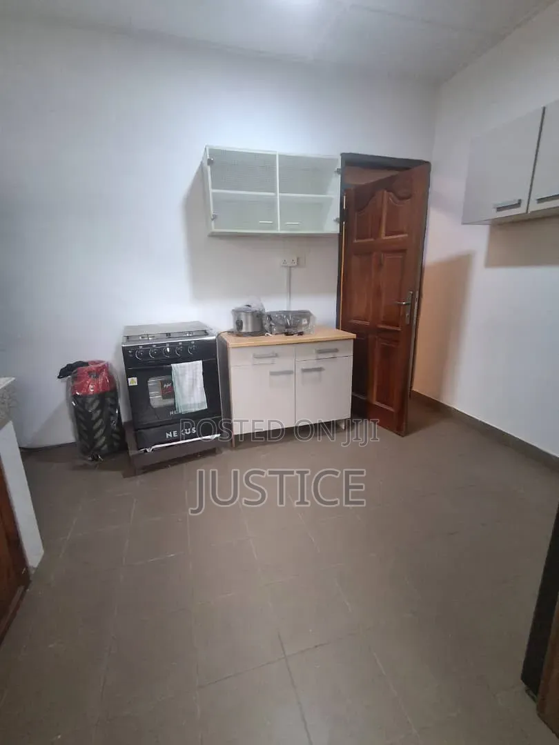 Furnished 3bdrm Apartment in Taifa, Station Area for rent in Station Area