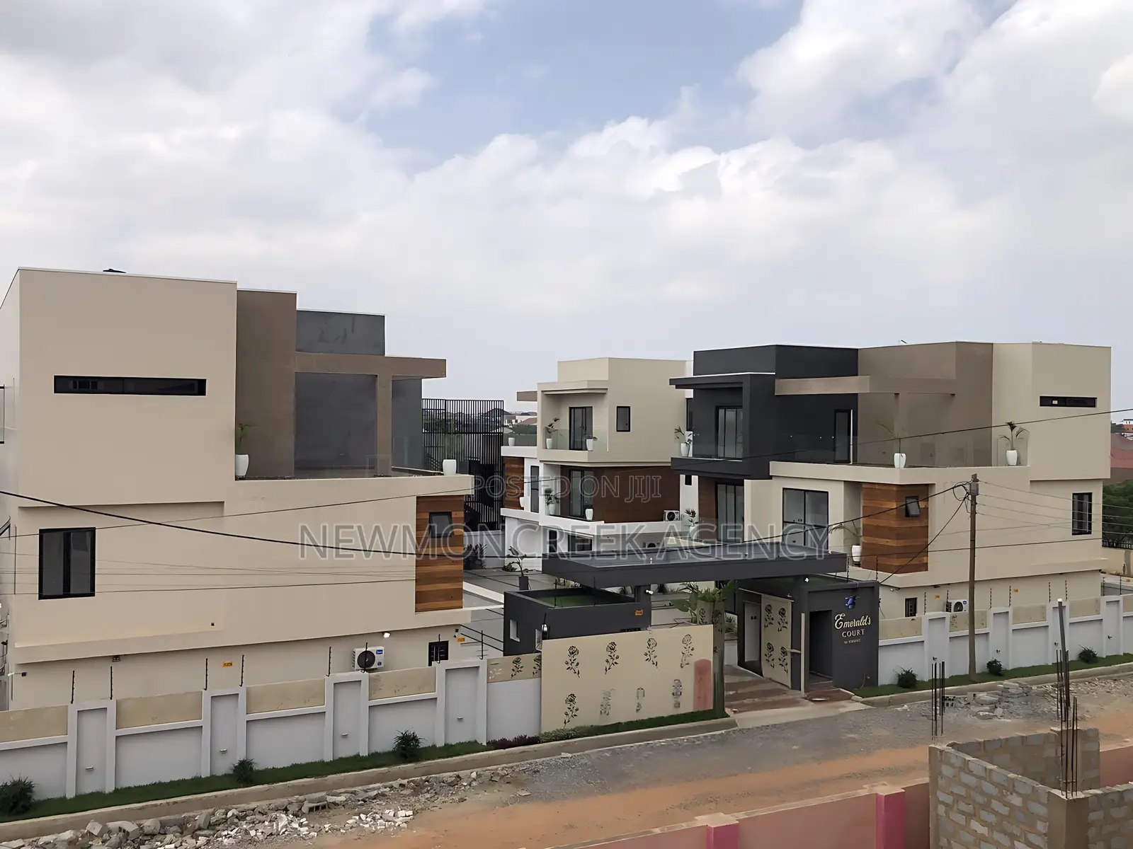 5bdrm Duplex in East Legon Hills, Accra Metropolitan for sale in Accra Metropolitan