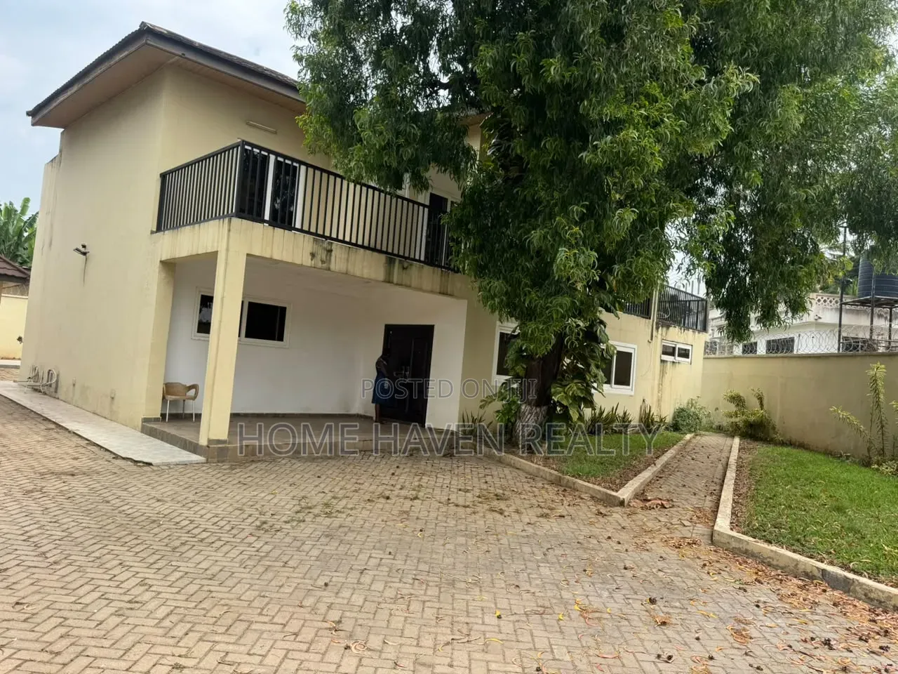 4bdrm House in Cantonment, Prisons for rent in Prisons
