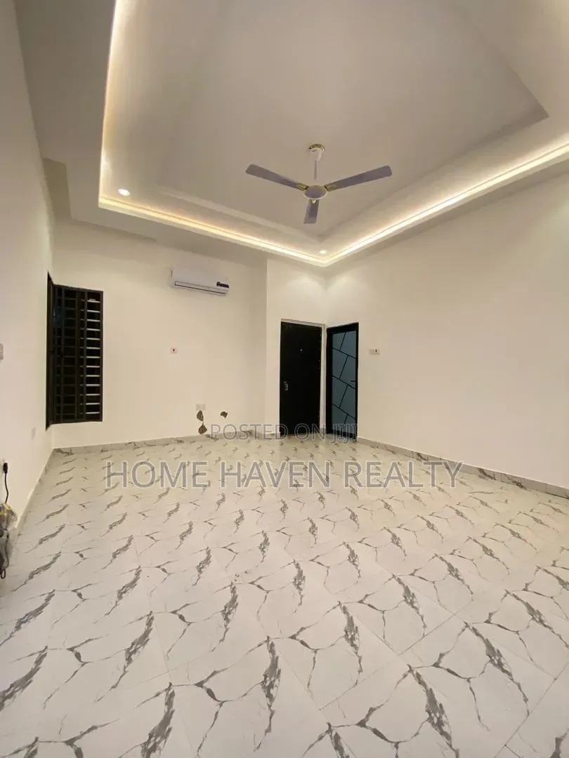 3bdrm House in Agbogba, Cemetery Area for sale in Cemetery Area