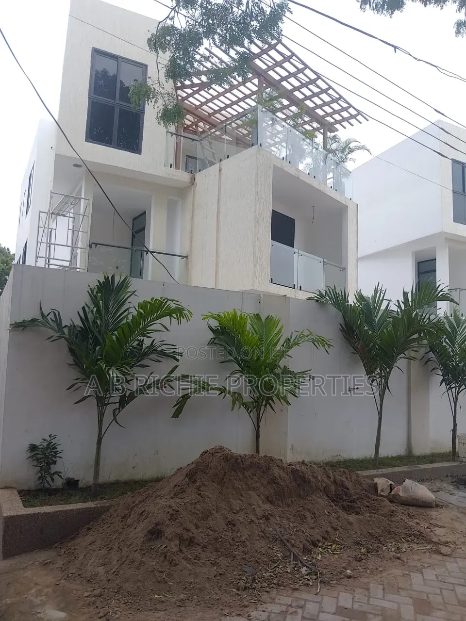 4bdrm Penthouse in Ab Richie Properties, Coffee Shop Area for sale in Coffee Shop Area