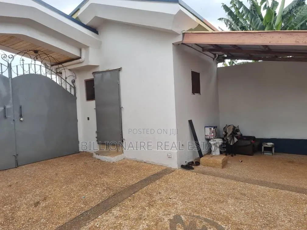 6bdrm Apartment in Ahenema Kokoben, Kumasi Metropolitan for rent in Kumasi Metropolitan