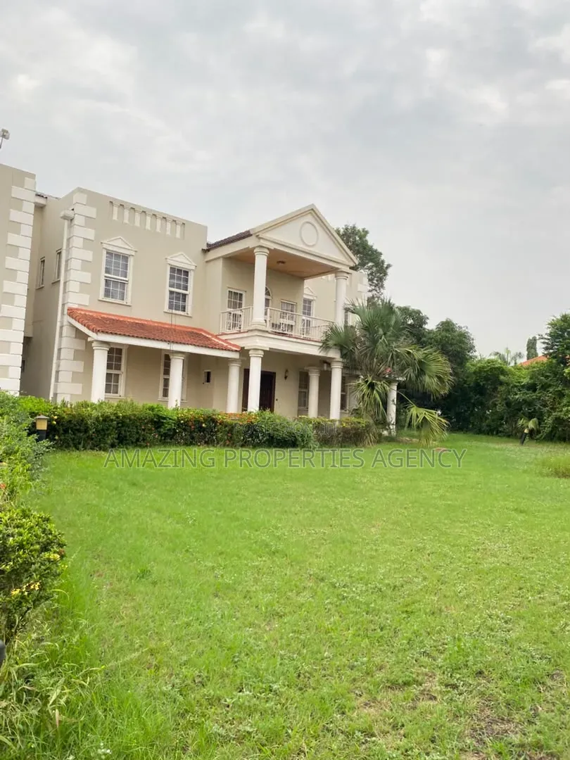 5bdrm House in East Legon, American House for sale in American House