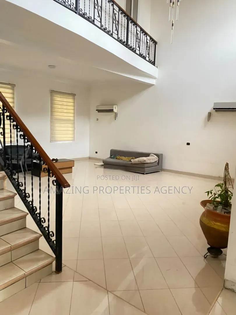 5bdrm House in East Legon, American House for sale in American House