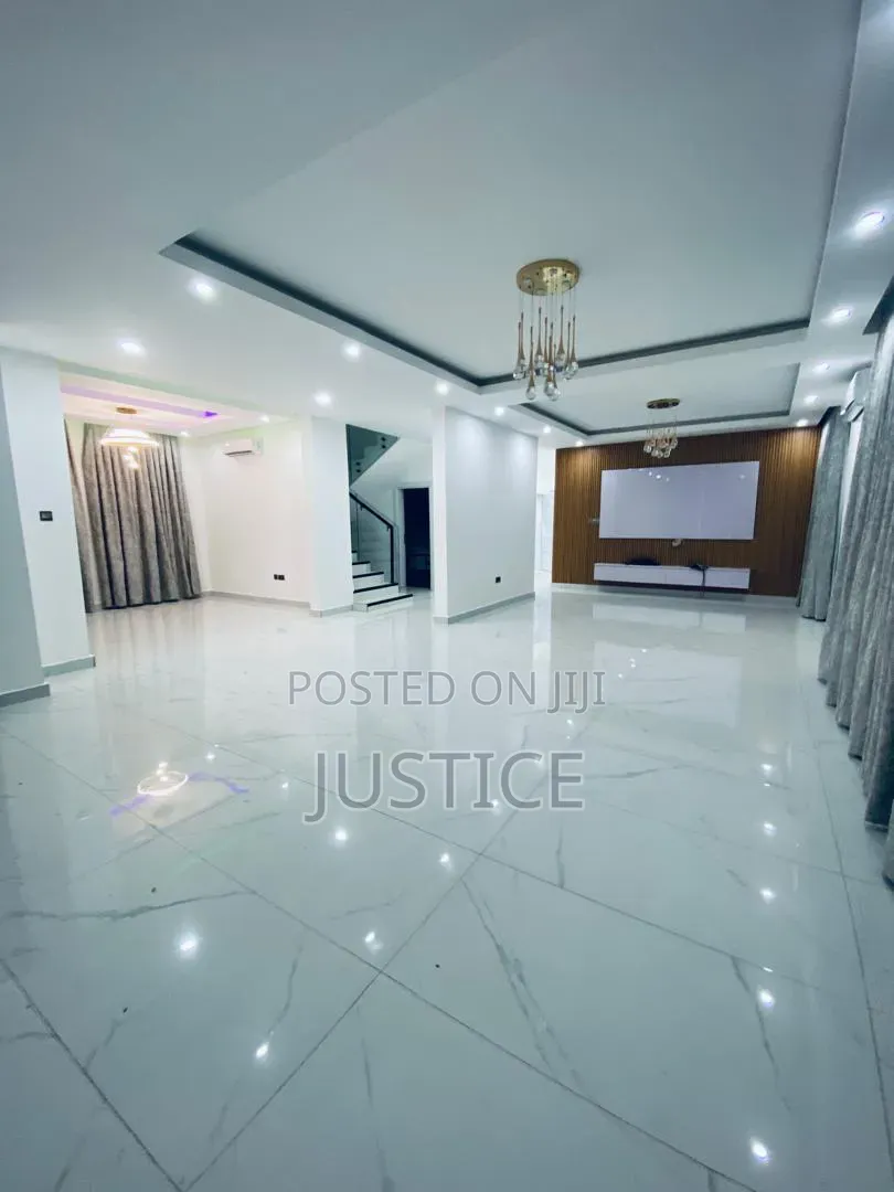 5bdrm House in Lakeside Estate for rent in Lake Side Estate